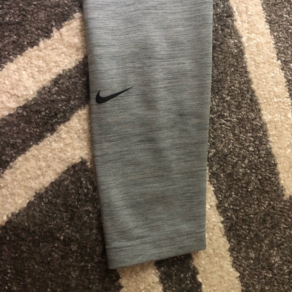 Nike leggings - Picture 3 of 4